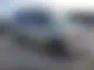 Vehicle Image- 2004 Ford E-Series