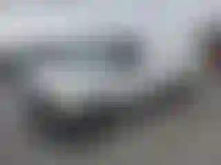 Vehicle Image- 2004 Ford ECONOLINE