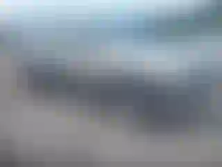 Vehicle Image- 2004 Chevrolet Suburban