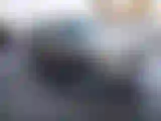 Vehicle Image- 2004 Chevrolet Suburban