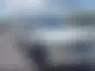 Vehicle Image- 2004 Chevrolet Suburban