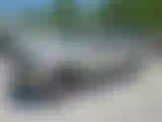 Vehicle Image- 2005 Chevrolet Suburban