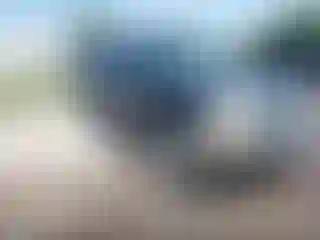 Vehicle Image- 2004 Chevrolet Suburban