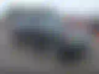 Vehicle Image- 2004 Cadillac Escalade