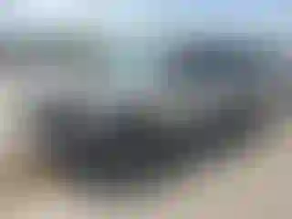 Vehicle Image- 2004 Chevrolet Suburban