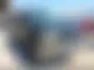 Vehicle Image- 2004 Chevrolet Suburban