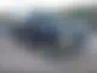 Vehicle Image- 2004 Chevrolet Suburban