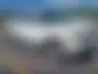 Vehicle Image- 2004 Chevrolet Suburban
