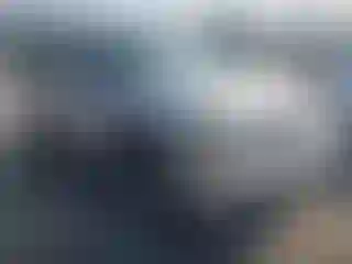 Vehicle Image- 2005 Chevrolet Suburban