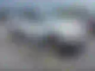 Vehicle Image- 2004 Saturn VUE